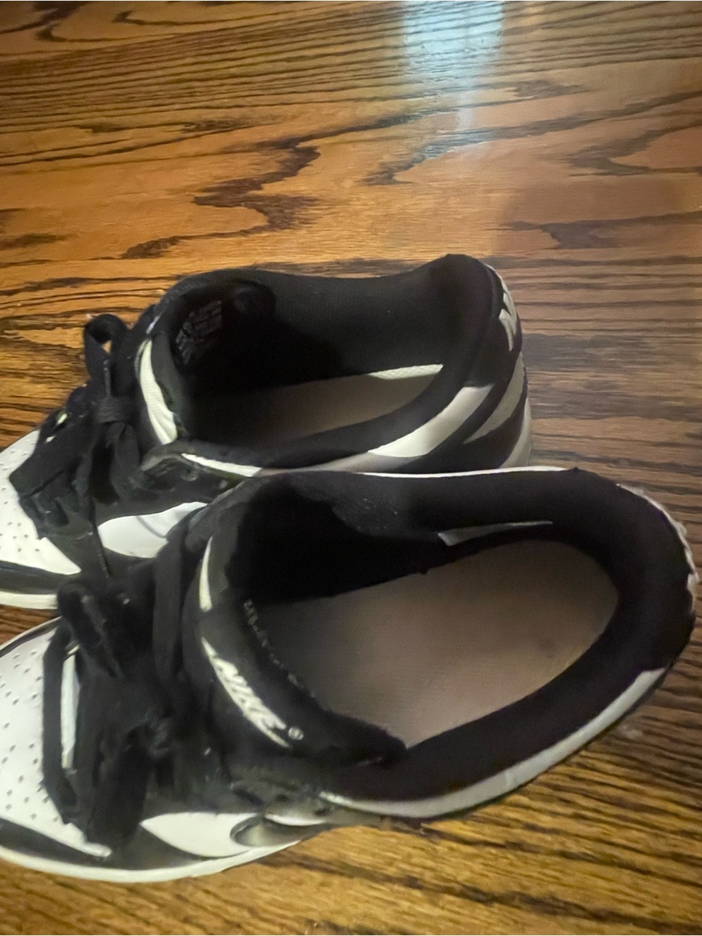 Nike Kids Low-Top Sneakers - Black and White - Picture 4 of 12